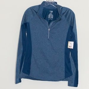 Danskin pullove long sleeved shirt dri-fit medium